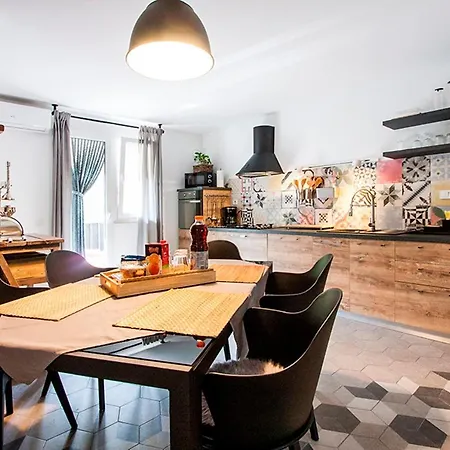 Casa Carducci Apartmán *