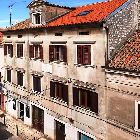 Casa Carducci דירה רוביני