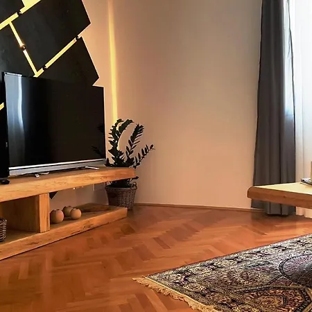 Casa Carducci * روفينج